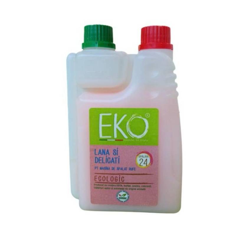 Detergent igienizant EKO pentru rufe cu ulei de arbore de ceai 600ml – 24 spălări