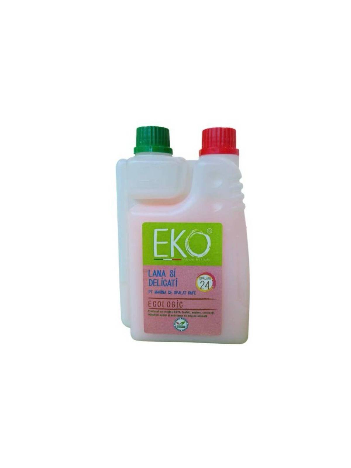 Detergent igienizant EKO pentru rufe cu ulei de arbore de ceai 600ml – 24 spălări